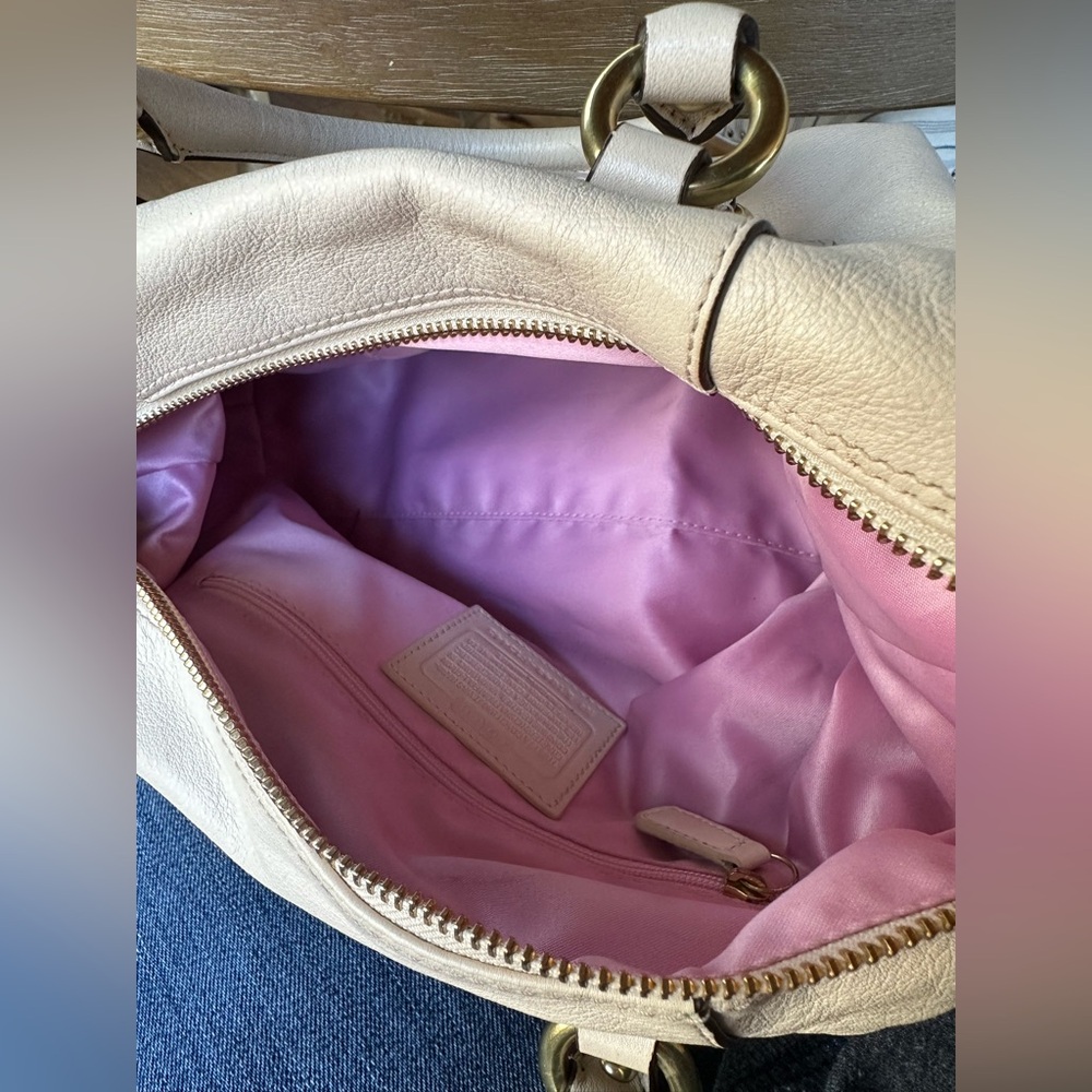 Coach | rare vintage Ashley top handle bag cream leather with soft pink interior - Picture 7 of 7